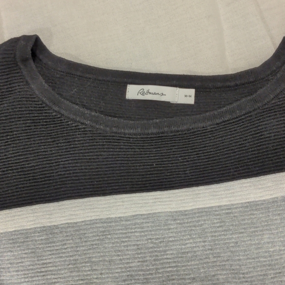 3/4 sleeve sweater - Picture 2 of 2